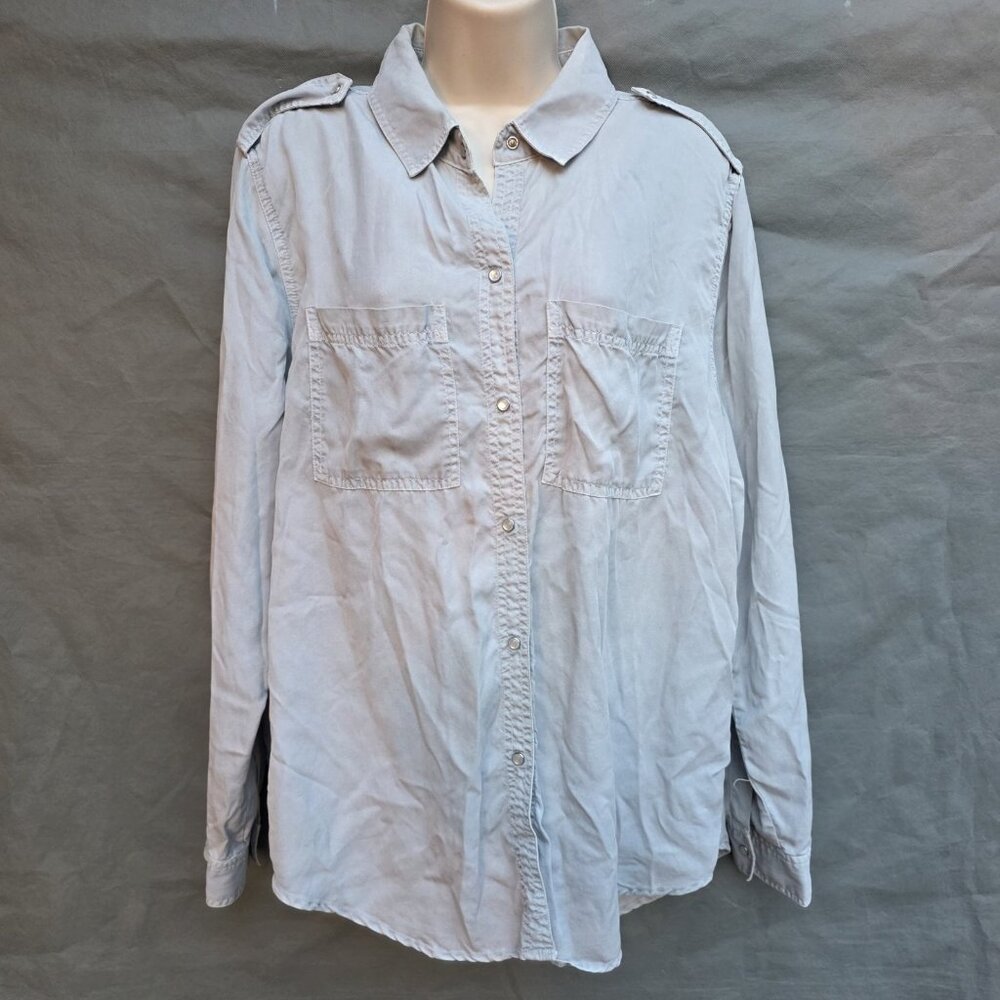 Holding Horses Size Medium Lyocell Button Down Collared Shirt Gray Comfy
